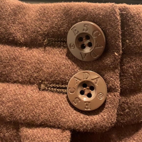 ESCADA - Picture 2 of 4